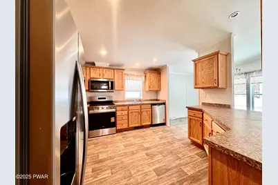 120 Middle Road, Greentown, PA 18426 - Photo 4