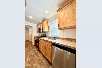 120 Middle Road, Greentown, PA 18426 - Photo 8