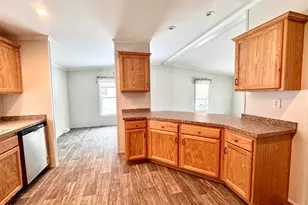 120 Middle Rd, Greentown, PA 18426 - Photo 8