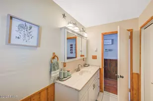 7 Woodpoint Ct, Lake Ariel, PA 18436 - Photo 68