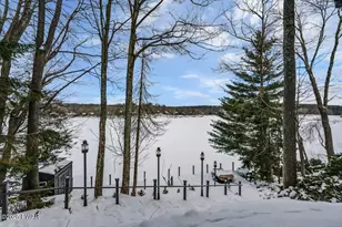 7 Woodpoint Ct, Lake Ariel, PA 18436 - Photo 4