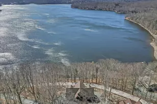 1088 Lakeshore Dr, Lake Ariel, PA 18436 - Photo 4