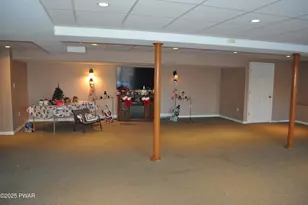 56 Sterling Rd, Newfoundland, PA 18445 - Photo 4