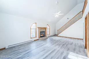 133 Brownstone Dr, Milford, PA 18337 - Photo 6