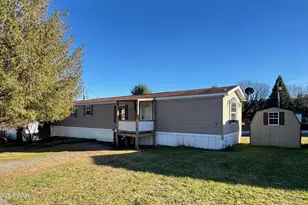 6 Park St, Honesdale, PA 18431 - Photo 2