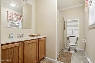 45 Crest View Rd, Lake Ariel, PA 18436 - Photo 22