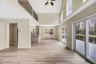 578 Lakeview Dr E, Lake Ariel, PA 18436 - Photo 8