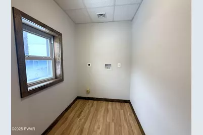 307 Main Avenue #2nd Floor, Hawley, PA 18428 - Photo 20