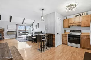 13 Middle Village Way, Tannersville, PA 18372 - Photo 18