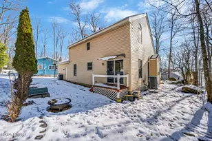 17 Lake Dr, Hawley, PA 18428 - Photo 6