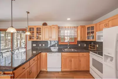 17 Lake Drive, Hawley, PA 18428 - Photo 24