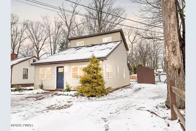 132 E Balsam Road, Greentown, PA 18426 - Photo 1