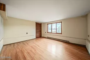 6361 Lakeshore Dr E, East Stroudsburg, PA 18302 - Photo 22