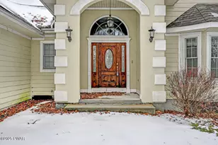 802 Niblick Ct, Lords Valley, PA 18428 - Photo 8