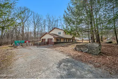 218 Mohican Road, Canadensis, PA 18325 - Photo 2
