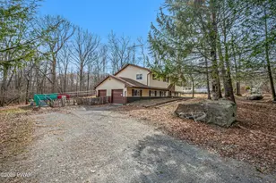 218 Mohican Rd, Canadensis, PA 18325 - Photo 2