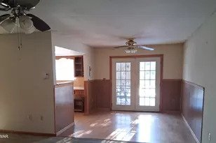 218 Mohican Rd, Canadensis, PA 18325 - Photo 8