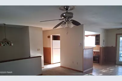 218 Mohican Road, Canadensis, PA 18325 - Photo 2