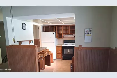 218 Mohican Road, Canadensis, PA 18325 - Photo 8