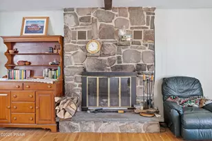 21 Bruin Rd, Lake Ariel, PA 18436 - Photo 6