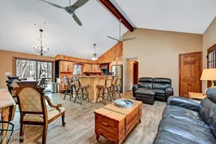 141 Constitution Dr, Lackawaxen, PA 18435 - Photo 12