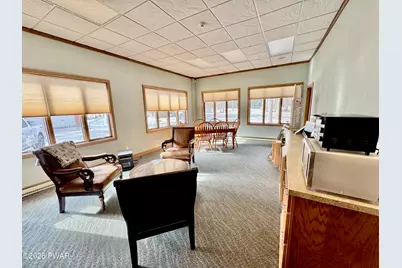 424 Pa-390, Tafton, PA 18464 - Photo 2