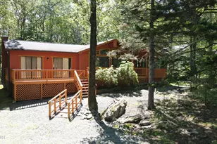 127 Fetlock Dr, Lords Valley, PA 18428 - Photo 1