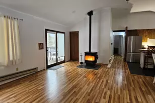 105 Floyd Ct, Milford, PA 18337 - Photo 4