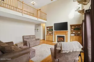 111 Highland Ln, Hawley, PA 18428 - Photo 16