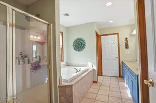 111 Highland Ln, Hawley, PA 18428 - Photo 42