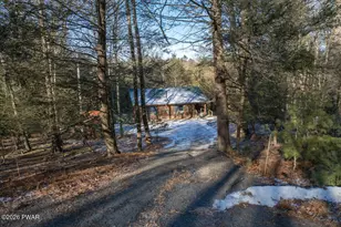 124 W Mulberry Dr, Milford, PA 18337 - Photo 4