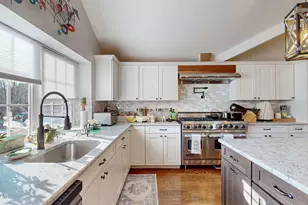 108 Bluestone Blvd, Millrift, PA 18340 - Photo 10