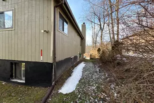 2217 High Point Dr, Lake Ariel, PA 18436 - Photo 8