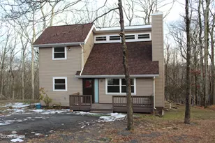 134 Hillside Dr, Dingmans Ferry, PA 18328 - Photo 1