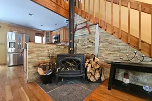 103 Gunstock Ln, Tafton, PA 18464 - Photo 8
