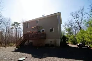 176 Gunstock Ln, Tafton, PA 18464 - Photo 32