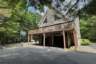 176 Gunstock Ln, Tafton, PA 18464 - Photo 2