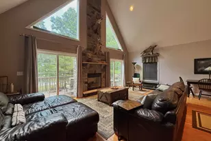 176 Gunstock Ln, Tafton, PA 18464 - Photo 8