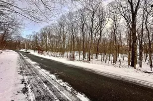 Port Dr, Bushkill, PA 18328 - Photo 1