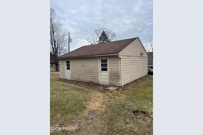 916 Oakland Street, Hawley, PA 18428 - Photo 8