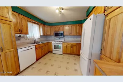 910 2nd Street, Matamoras, PA 18336 - Photo 8