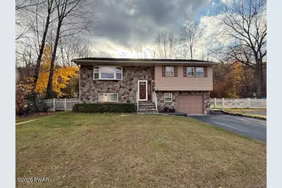 910 2nd Street, Matamoras, PA 18336 - Photo 2