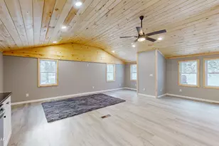 119 Michele Ln, Dingmans Ferry, PA 18328 - Photo 14