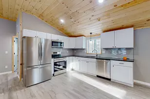 119 Michele Ln, Dingmans Ferry, PA 18328 - Photo 6