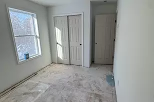 125 Claudine Ln, Dingmans Ferry, PA 18328 - Photo 10