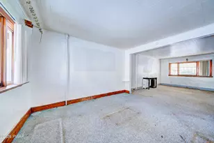 607 S Valley Ave, Olyphant, PA 18447 - Photo 6