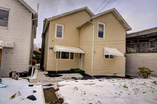 607 S Valley Ave, Olyphant, PA 18447 - Photo 34