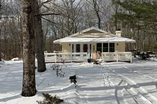 808 W Spur Ct, Lords Valley, PA 18428 - Photo 2