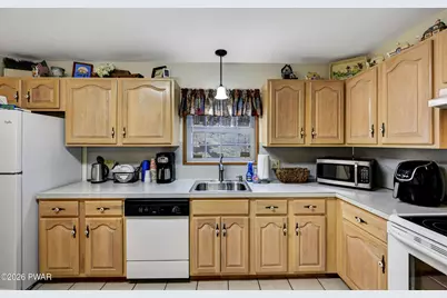 121 Canterbrook Drive, Lords Valley, PA 18428 - Photo 22