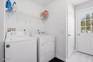 1011 Salem Pl, Lake Ariel, PA 18436 - Photo 30